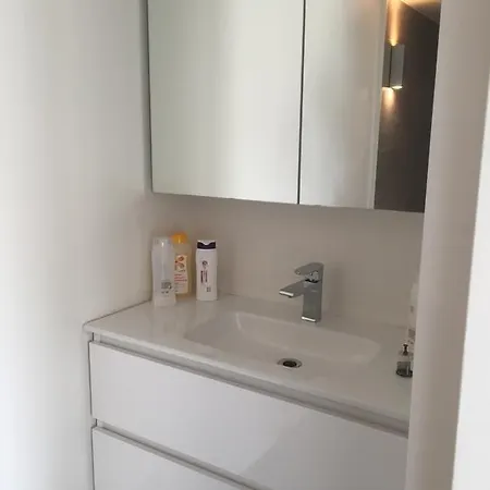 Гостевой дом Poppies , Free Parking