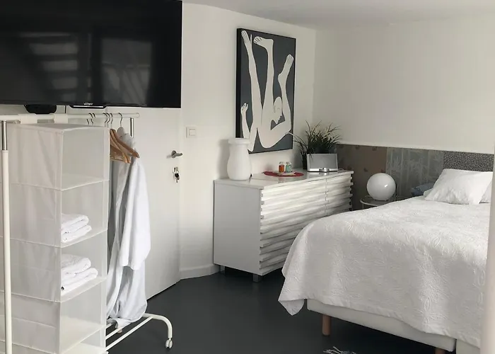 ゲストハウス Poppies , Free Parking