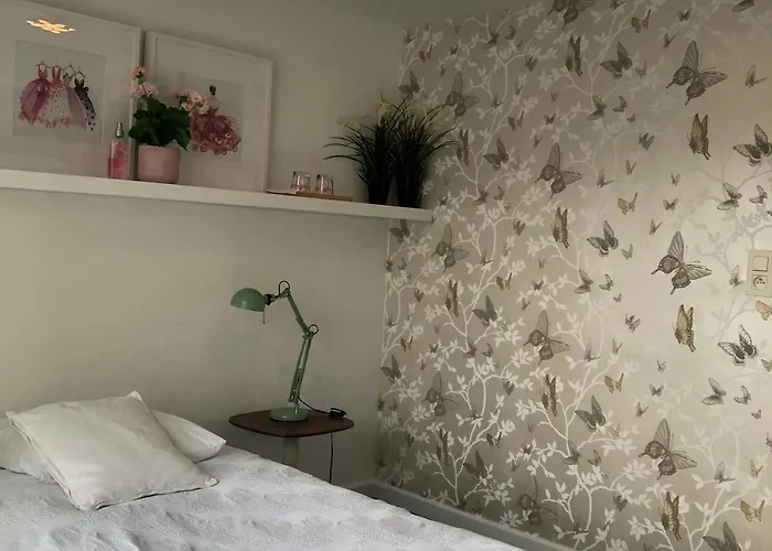 ゲストハウス Poppies , Free Parking 4*