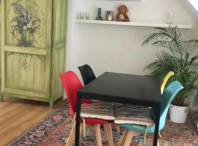 Poppies , Free Parking 4* Ostend