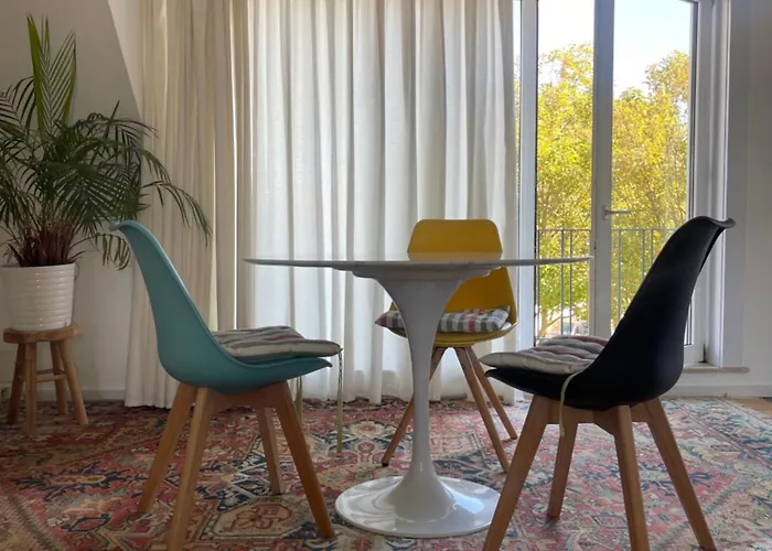 Poppies , Free Parking 4* Ostend