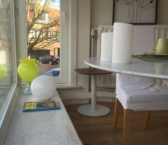 Casa de hóspedes Poppies , Free Parking 4*